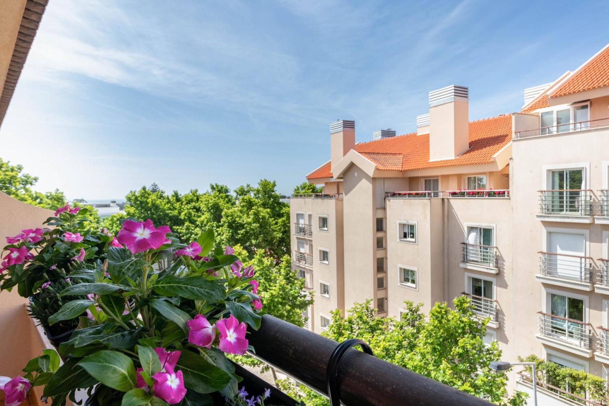 Central Cascais Apartment With Private Parking Exterior foto