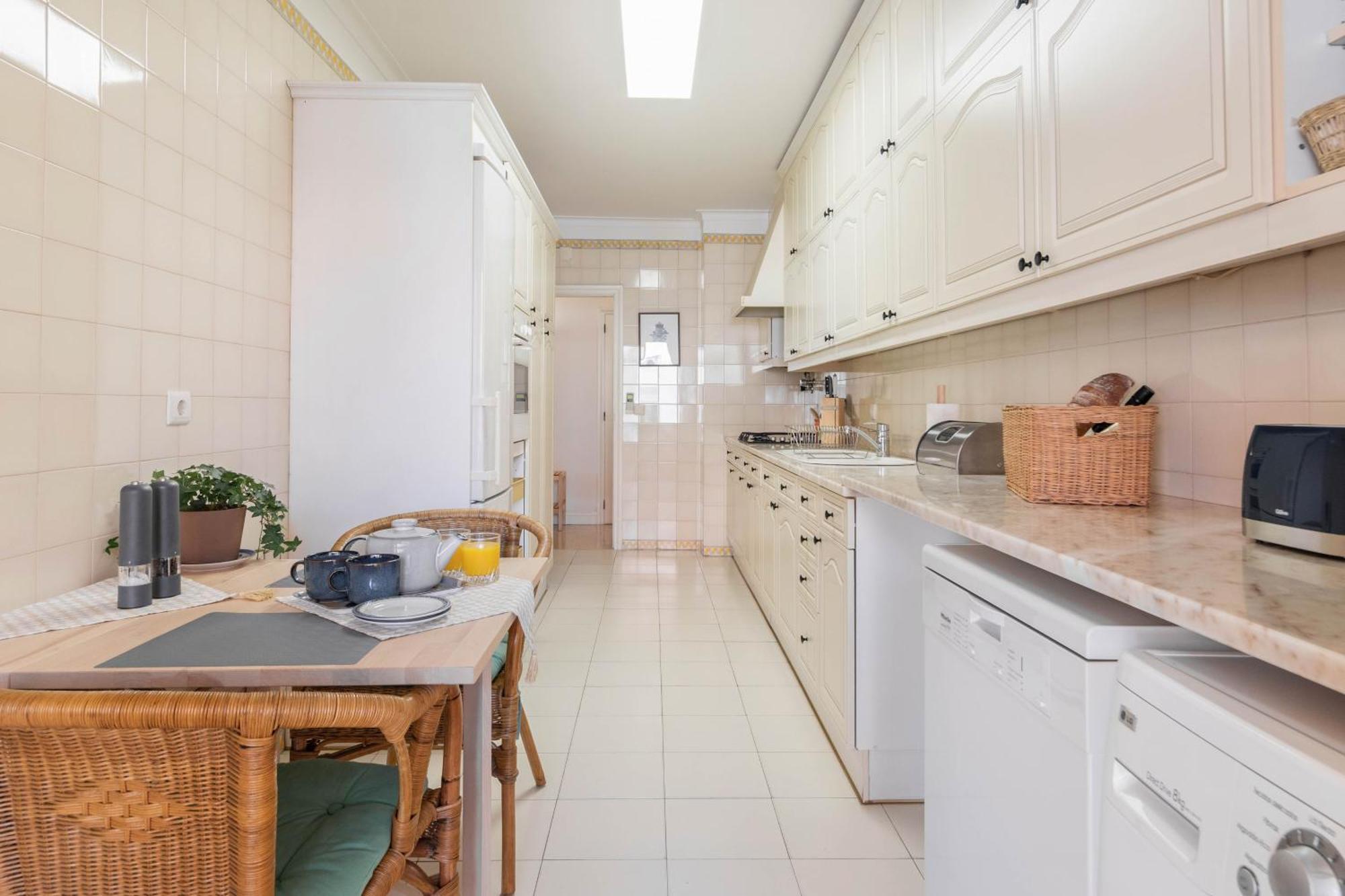 Central Cascais Apartment With Private Parking Exterior foto